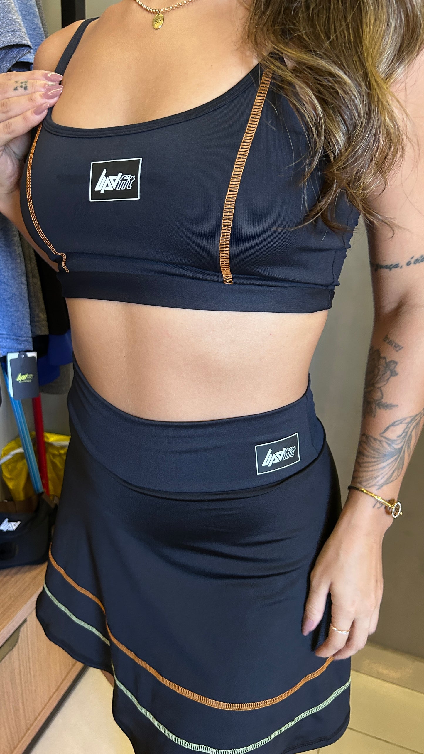 CONJUNTO SHORT SAIA E TOP