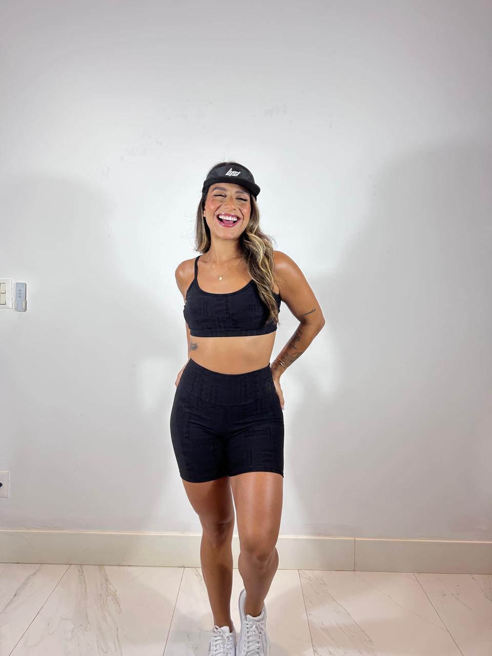 Conjunto Fitness Feminino de Alta Compressão + Short – Uppfit