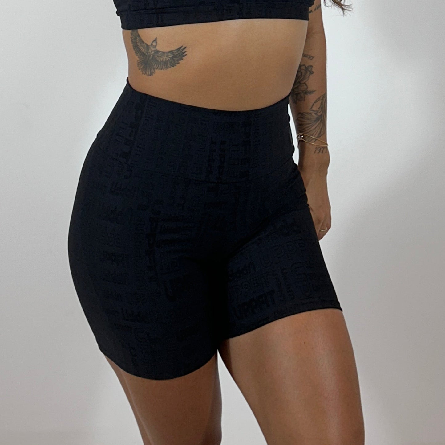 Short Feminino de Alta Compressão em Poliamida para Treino – Uppfit