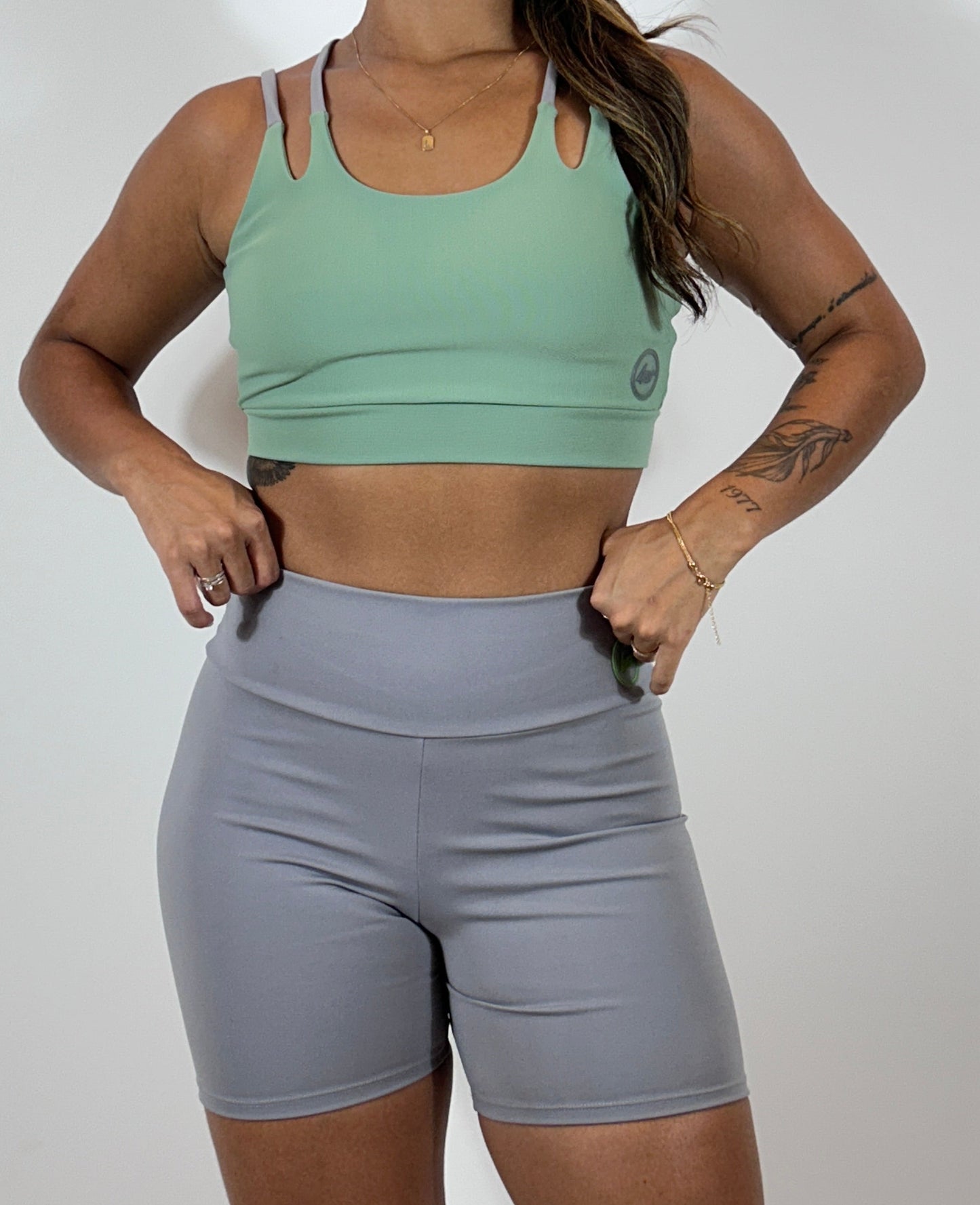 Conjunto Fitness Feminino de Alta Sustentação em Poliamida com Short – Uppfit