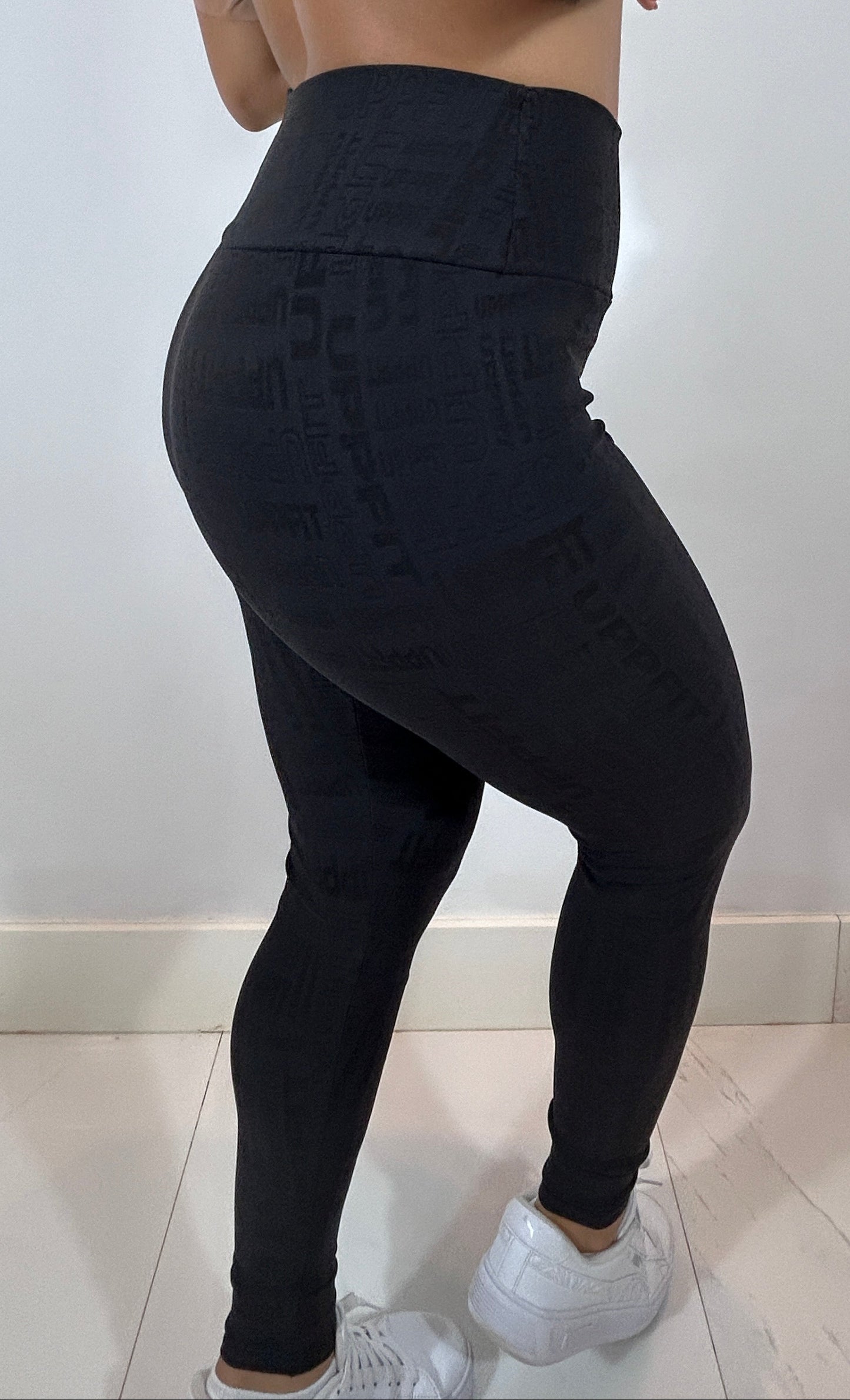 Legging Feminina de Alta Compressão em Poliamida Premium para Treino – Uppfit